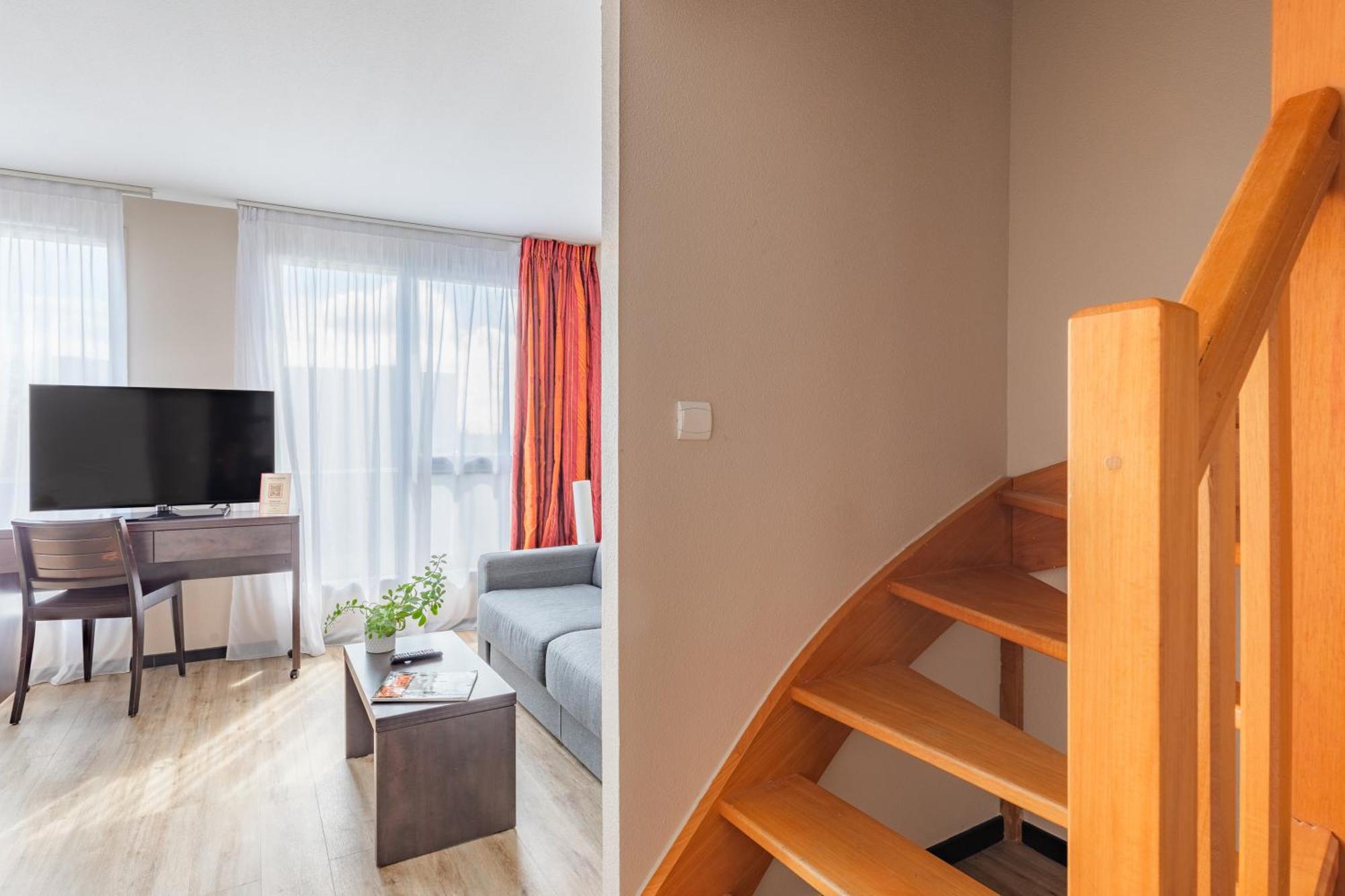 Appart'City Confort Nantes Ouest Сен-Эрблен Экстерьер фото