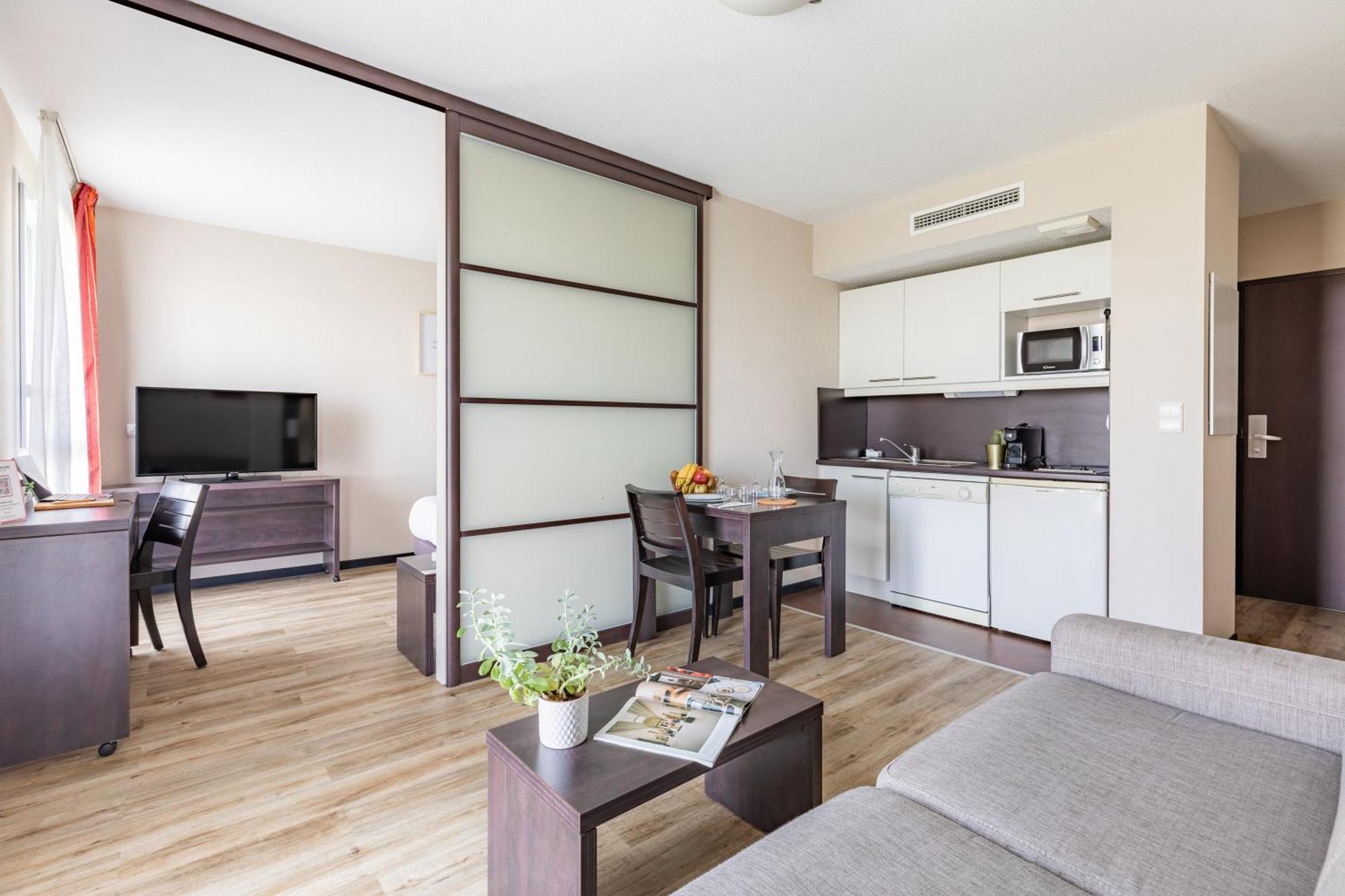 Appart'City Confort Nantes Ouest Сен-Эрблен Экстерьер фото